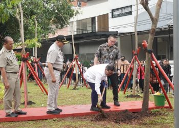 Gubernur Pramono Resmikan Taman Bugar di Kebon Jeruk, Hasil Serap Aspirasi dengan DPRD DKI