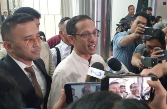 Jadi Tersangka Korupsi Pengadaan Laptop Chromebook, Nadiem Langsung Ditahan di Rutan Salemba
