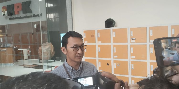 Telusuri Aliran Dana Korupsi CSR BI, KPK Bidik Anggota Komisi XI DPR