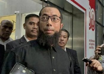 Bocorkan Materi Penyidikan Kuota Haji, Khalid Basalamah Bisa Dijerat KPK? 
