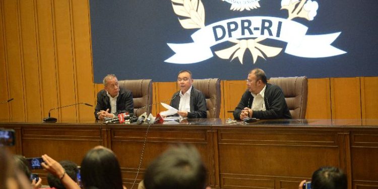 Respons Tuntutan 17+8, DPR Setop Tunjangan Rumah hingga Janjikan Perkuat Transparansi