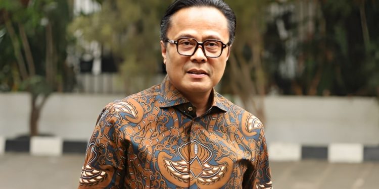 Presiden Prabowo Tunjuk Dony Oskaria Jadi Plt Menteri BUMN demi Percepat Pembenahan