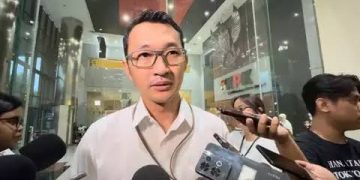 KPK Geledah Rumah Gubernur Kalbar Ria Norsan Terkait Korupsi Proyek Jalan Mempawah