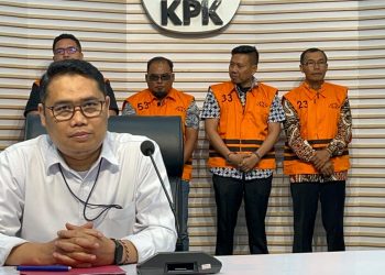 KPK Tahan 4 Tersangka Suap Dana Hibah Jatim