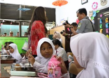 BGN Beri Insentif Guru Penanggung Jawab MBG, Diduga Upaya Lepas Tangan dari Maraknya Kasus Keracunan