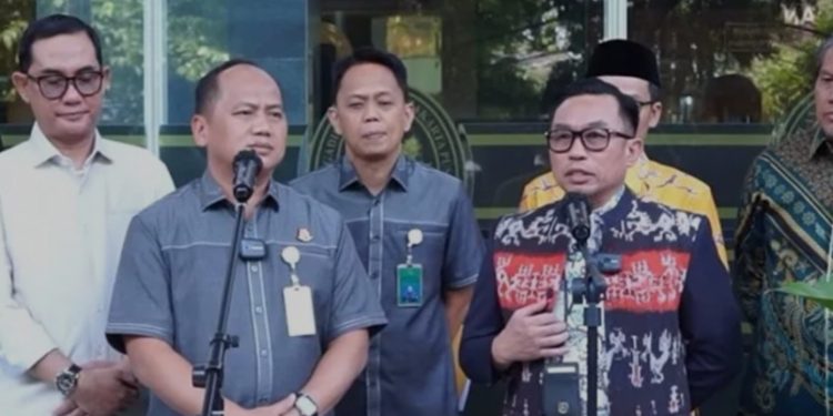Kejagung Limpahkan Berkas 6 Terdakwa Perkara Suap CPO dan Perintangan Penyidikan