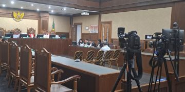 Lewat Pledoi Tony Wijaya Minta Dibebaskan, Sebut Dakwaan Keliru Imbas “Dendam Politik”