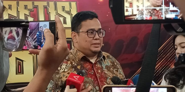 24 Kampus Adu Gagasan di Kompetisi Debat Hukum Pemilu Bawaslu 2025