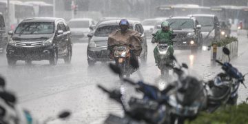 Waspada, BMKG Prediksi Hujan Lebat Landa Sejumlah Kota Besar Indonesia