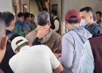 Sempat Kabur hingga Stasiun MRT, WN China Berstatus DPO Diringkus dan Dideportasi Imigrasi Jaksel