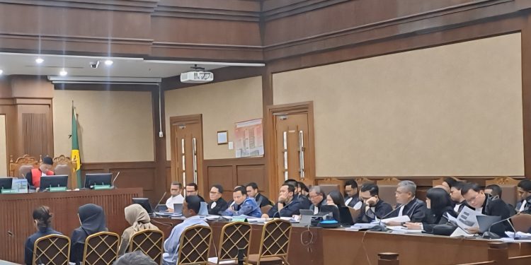 Tian Bachtiar Sakit saat Sidang, Hakim: Keselamatan dan Kesehatan lebih Penting