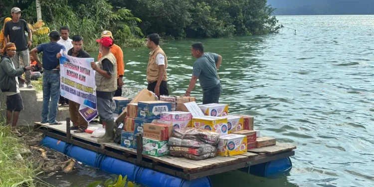 Banjir Longsor Paksa 15 Ribu Lebih Warga Agam Mengungsi, Kebutuhan Makanan Dipasok Dapur Umum
