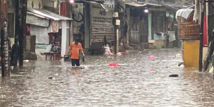 Banjir Kepung Jakarta: 143 RT dan 16 Ruas Jalan Terendam, Simak Sebaran Wilayahnya