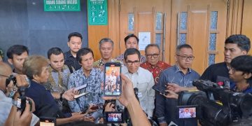 Dilarang Beri Pernyataan Media, Kuasa Hukum Sebut Hak Kerry Riza Dibatasi