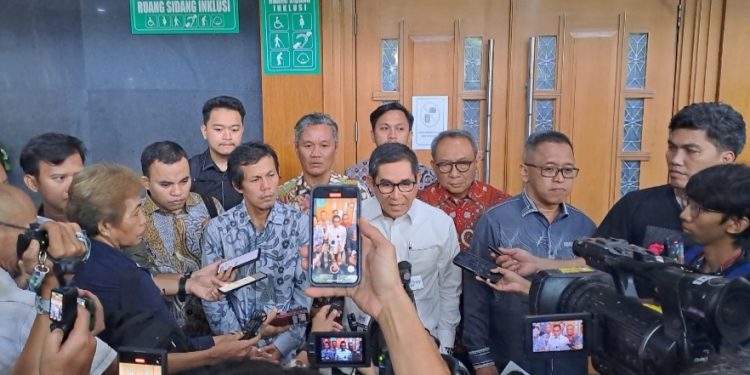 Dilarang Beri Pernyataan Media, Kuasa Hukum Sebut Hak Kerry Riza Dibatasi