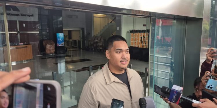 Diperiksa KPK, Dito Ariotedjo Akui Ditanya Soal Keterlibatan Mertuanya Fuad Hasan Bos Maktour dalam Korupsi Kuota Haji