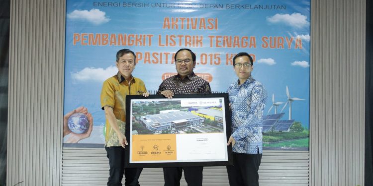 Gandeng Xurya Daya, HI Avenue Bekasi Hadirkan Energi Surya demi Aktivitas Berbelanja Ramah Lingkungan