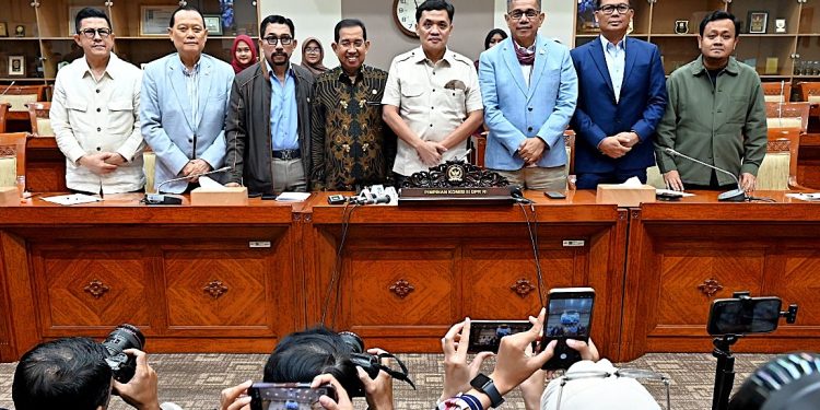 Komisi III DPR Desak Polri Tangkap Pelaku dan Aktor Intelektual Penyiram Air Keras Terhadap Aktivis KontraS