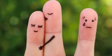 Viral! Dugaan Mahasiswi Lulus Cum Laude Berkat Selingkuh dengan Mantan Dekan, Kampus Didesak Klarifikasi