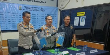 Pemuda Nekat Jambret HP Buat Beli Tramadol, Berakhir di Sel Polsek Kebayoran Lama