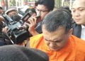 Wamen Imipas Silmy Karim dan 7 Tersangka Digelandang ke Mobil Tahanan