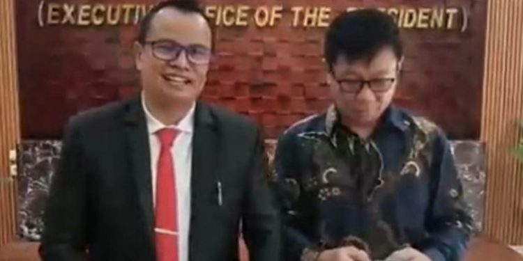 Penasihat Hukum Sodorkan Bukti Izin 15 Kontainer Milik PT PMM kepada Kepala Staf Kepresidenan