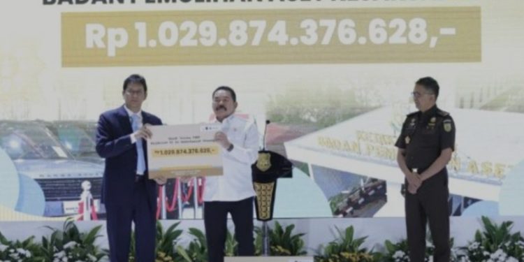 Aset Edy Tansil Dilelang, Kejagung Serahkan ke Kemenkeu Rp1,02 Triliun