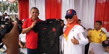 Wali Kota Jakbar Tuai Apresiasi dari Masyarakat Kembangan dan Legenda Persija