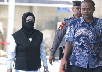 Terjaring OTT, Bupati Sukoharjo Etik Suryani Jalani Pemeriksaan di KPK
