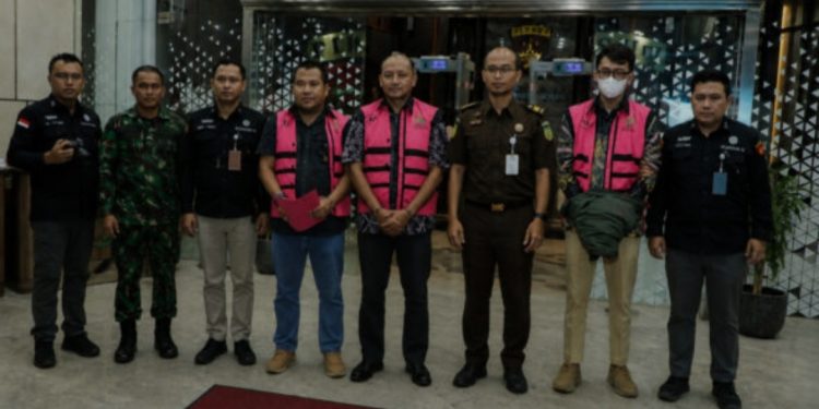 Kejagung Tahan Tiga Tersangka Ekspor Tanah Jarang PT PMM, 390 Ton Mineral Non Logam Bocor ke Luar Negeri