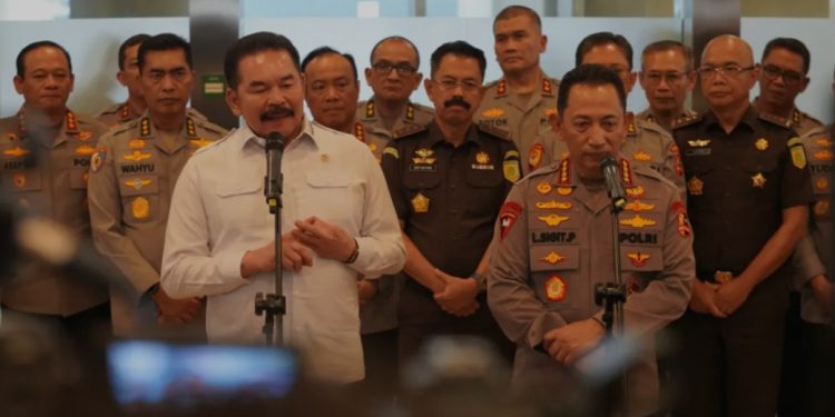Kapolri Temui Jaksa Agung, Bahas Kasus Febrie atau ?