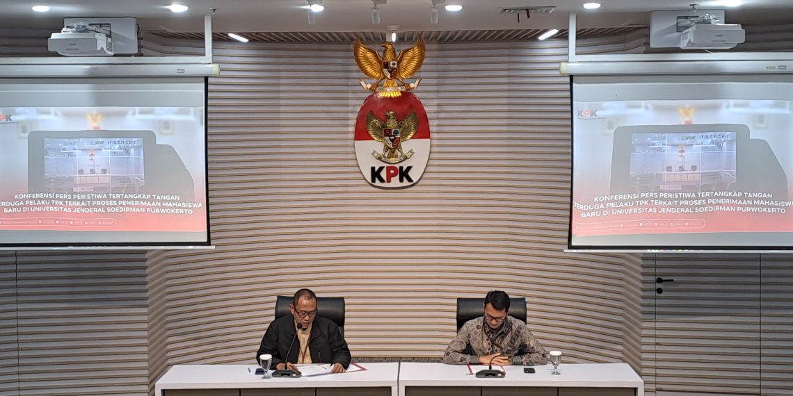 Termasuk Rektor, KPK Tetapkan Enam Tersangka Korupsi Penerimaan Maba Unsoed