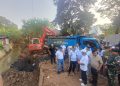 Pemkot Jaksel Kerja Bakti Antisipasi Banjir Musim Hujan, Terjunkan Ekskavator Amfibi-Spider Keruk Saluran Alfa Indah