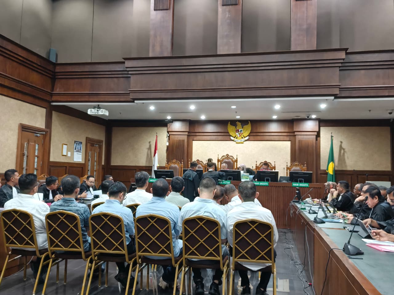 Dakwaan Korupsi CPO, Eks Pejabat Bea Cukai dan Kemenperin Rugikan Negara 7,3 Triliun