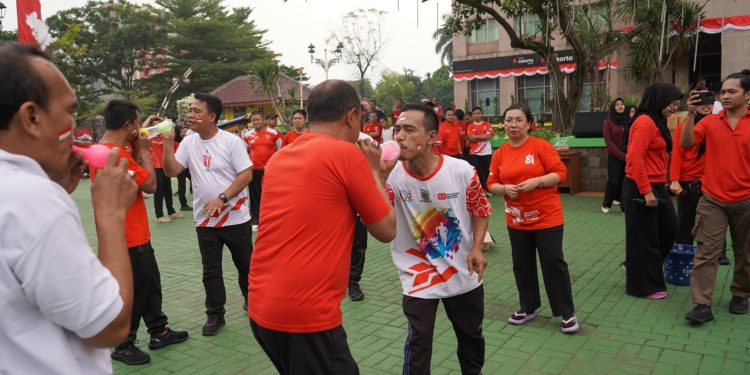 Semarak HUT RI di Pemkot Jaksel, Puluhan PJLP Ikuti Berbagai Lomba Demi Pererat Kebersamaan