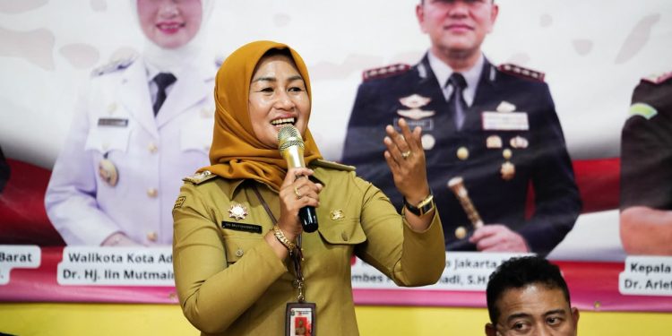 Wali Kota Jakarta Barat Ajak Warga Pilah Sampah dari Rumah