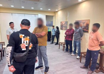 Sempat Berdalih Wisata, Imigrasi Jaksel Deportasi 5 Warga India Diduga Korban Perdagangan Manusia