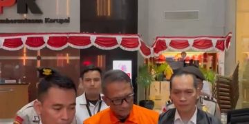 Terima Rp3,25 M dari PT Blueray Cargo, KPK Tahan Kepala KPP Bea Cukai Gatot Hernanda