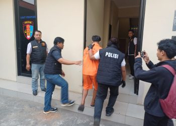 Polsek Mampang Bekuk Pengedar Sabu: Serbuk Haram Dikirim dari Lapas, Sasar Tempat Hiburan Kemang