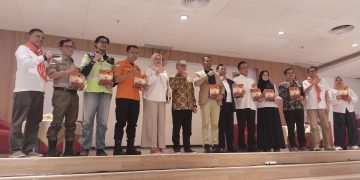 Peringati Perjalanan 40 Tahun, SAR Unhas Gelar Seminar Nasional Kebencanaan dan Rilis Buku “Rumah Jingga Tamalanrea”