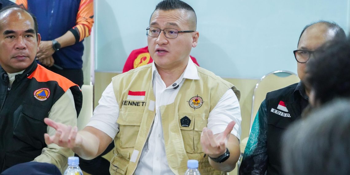 Kenneth DPRD DKI Awasi Langsung Modifikasi Cuaca, 1 Ton Garam Ditebar di Langit Jabodetabek