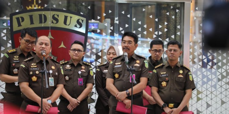 Korupsi Transfer Pricing Selama 17 Tahun, Kejagung Tetapkan PT Toba Pulp Lestari Tersangka Korporasi